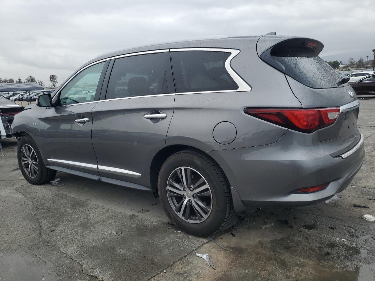 2017 Infiniti QX60 - Image 2