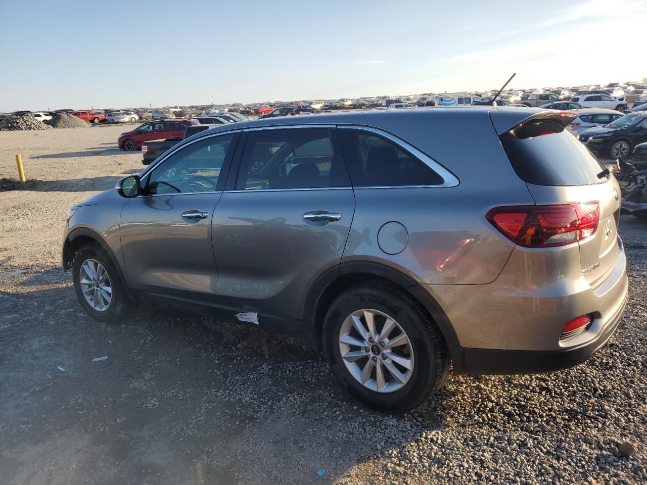 2019 Kia Sorento - Image 2