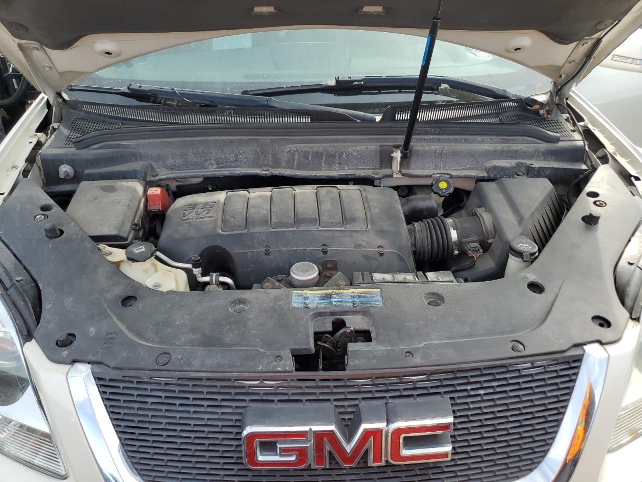 2009 GMC Acadia - Image 12