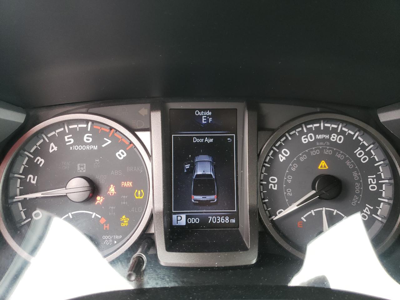 2020 Toyota Tacoma - Image 9