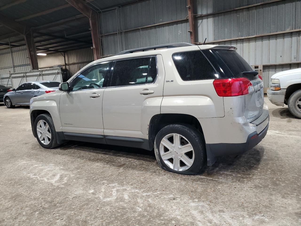 2011 GMC Terrain - Image 2