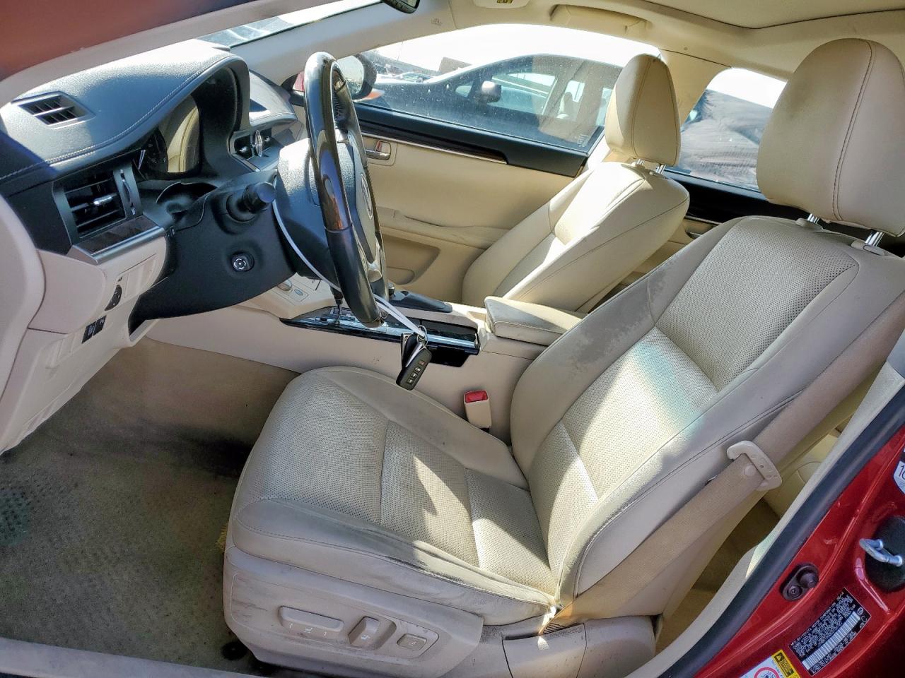 2014 Lexus ES - Image 7