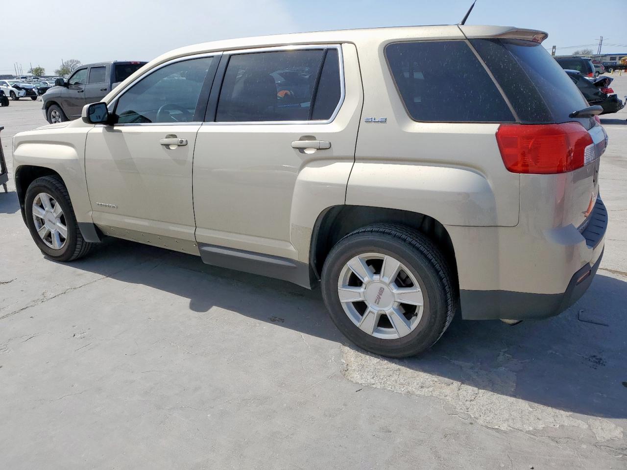 2012 GMC Terrain - Image 2