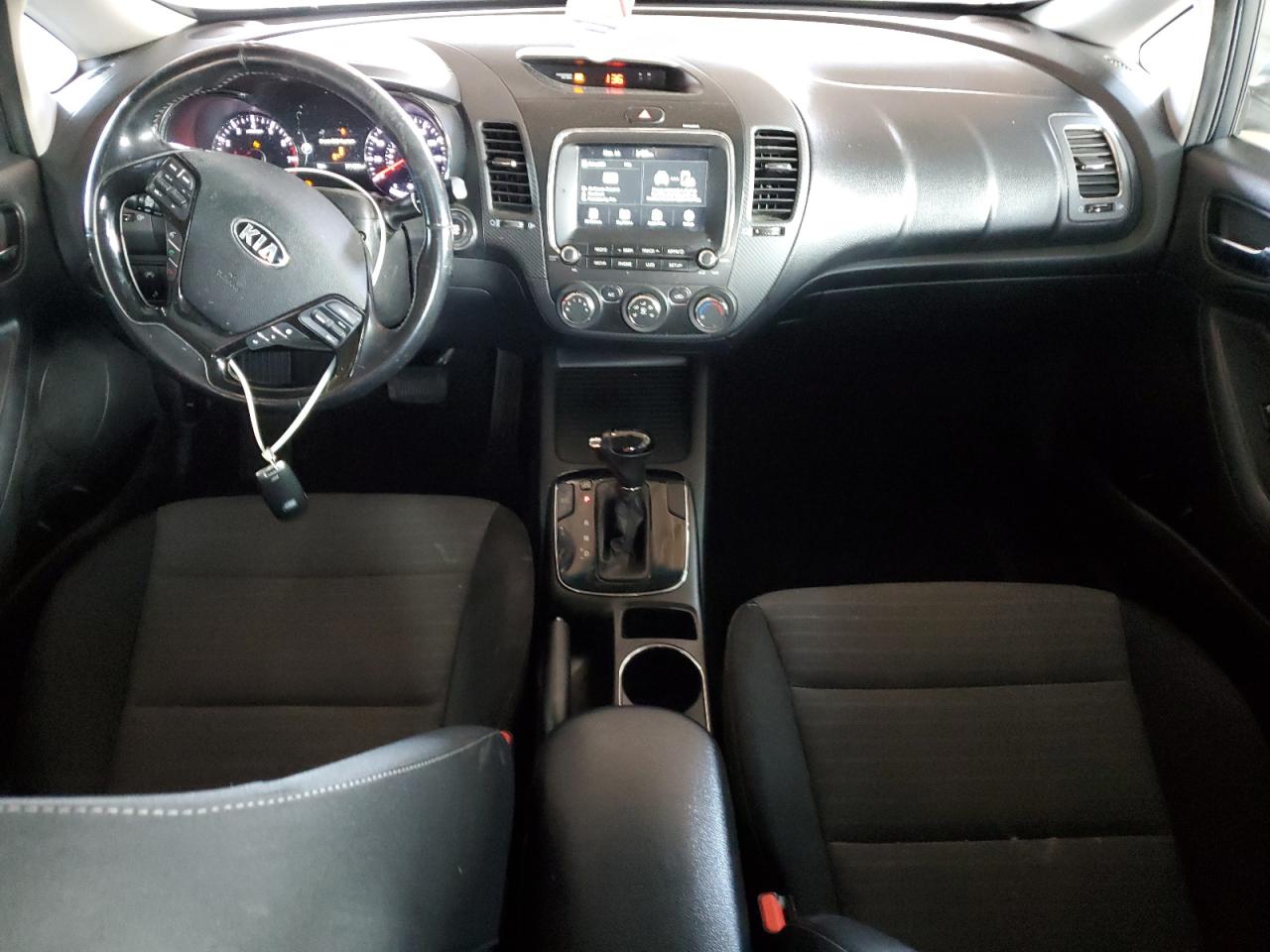 2018 Kia Forte - Image 8