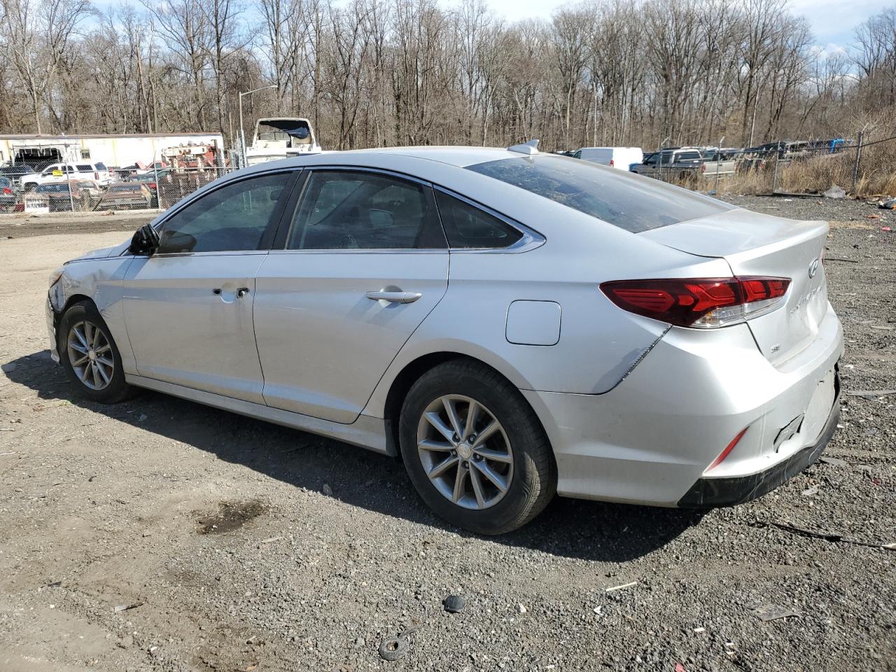 2018 Hyundai Sonata - Image 2
