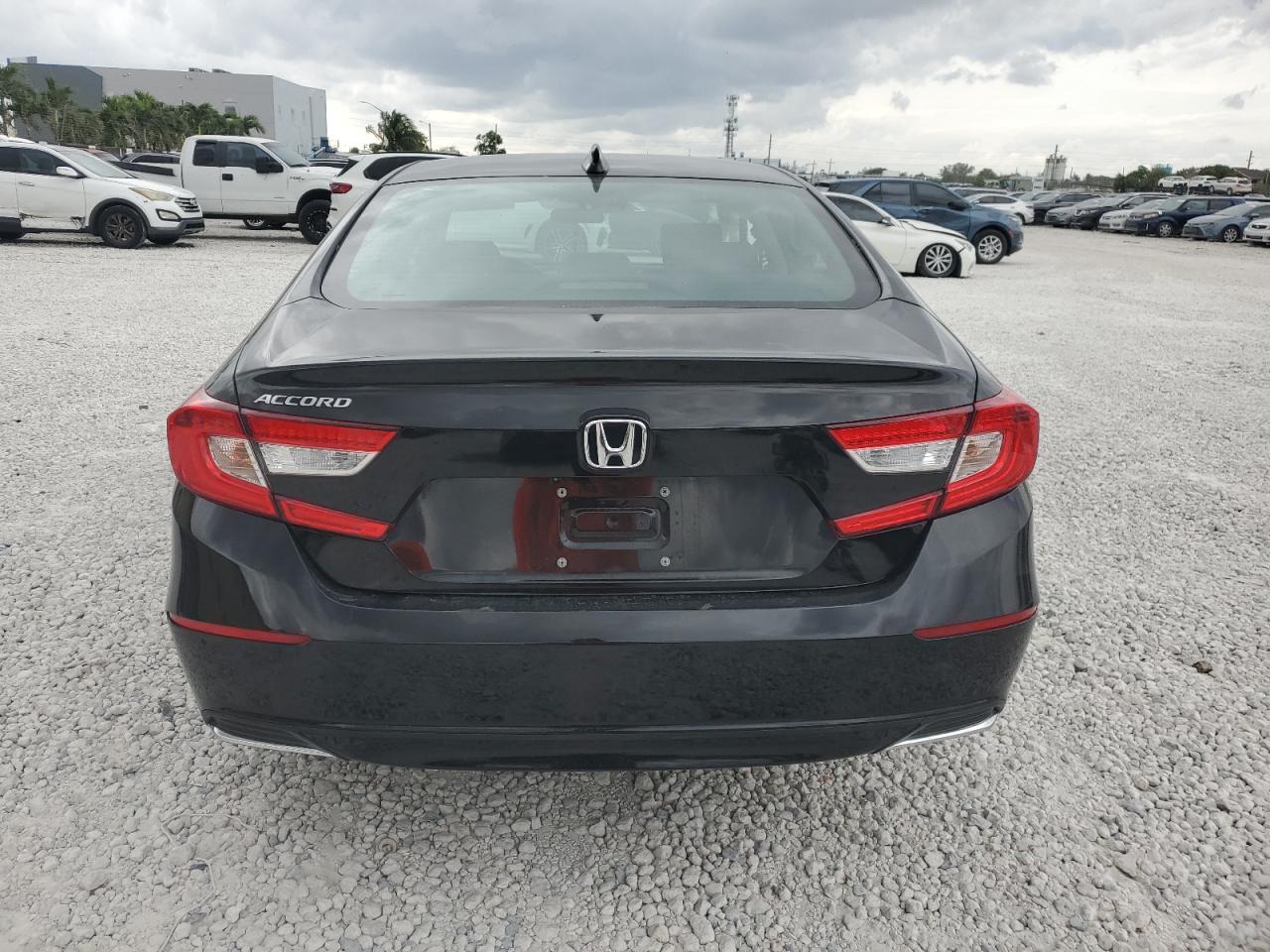 2022 Honda Accord - Image 6