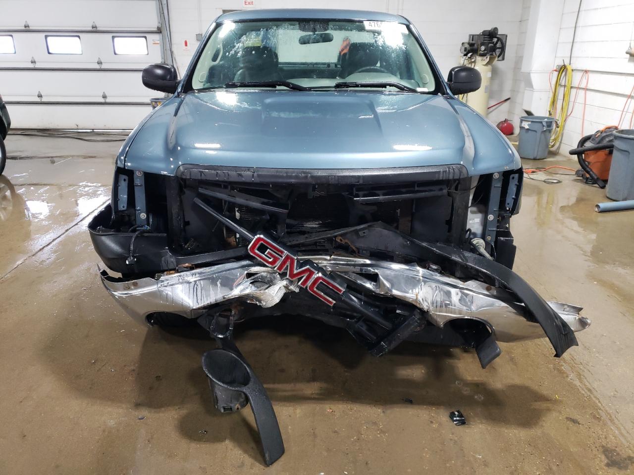 2012 GMC Sierra - Image 5