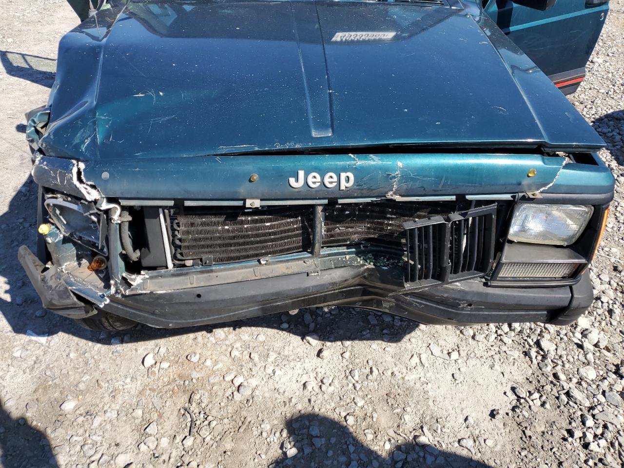 1996 Jeep Cherokee Sport VIN: 1J4FT68S2TL330777 Lot: 49333985