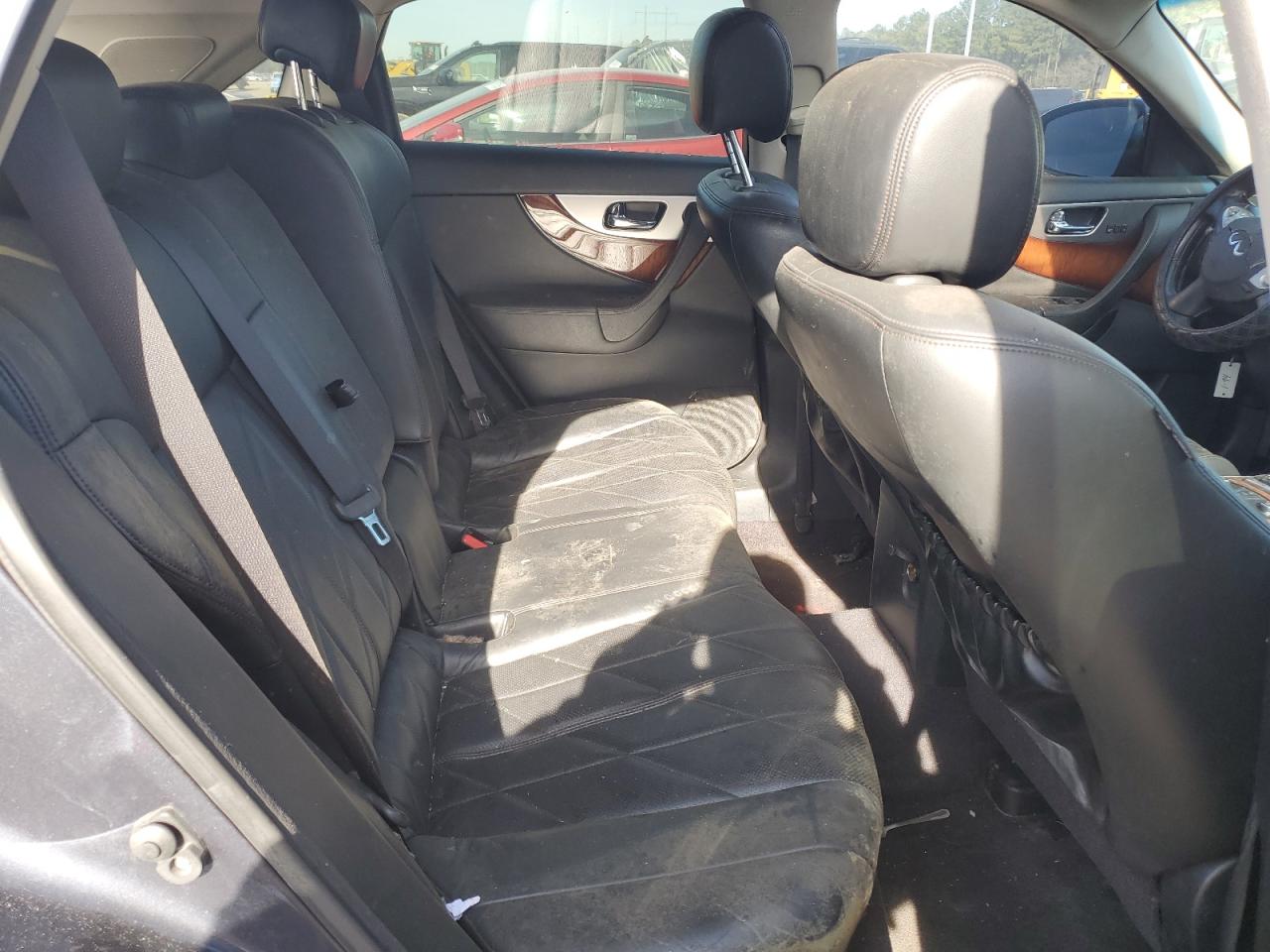 2011 Infiniti FX - Image 11
