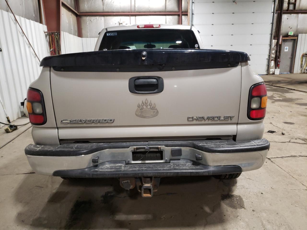 2004 Chevrolet Silverado - Image 6