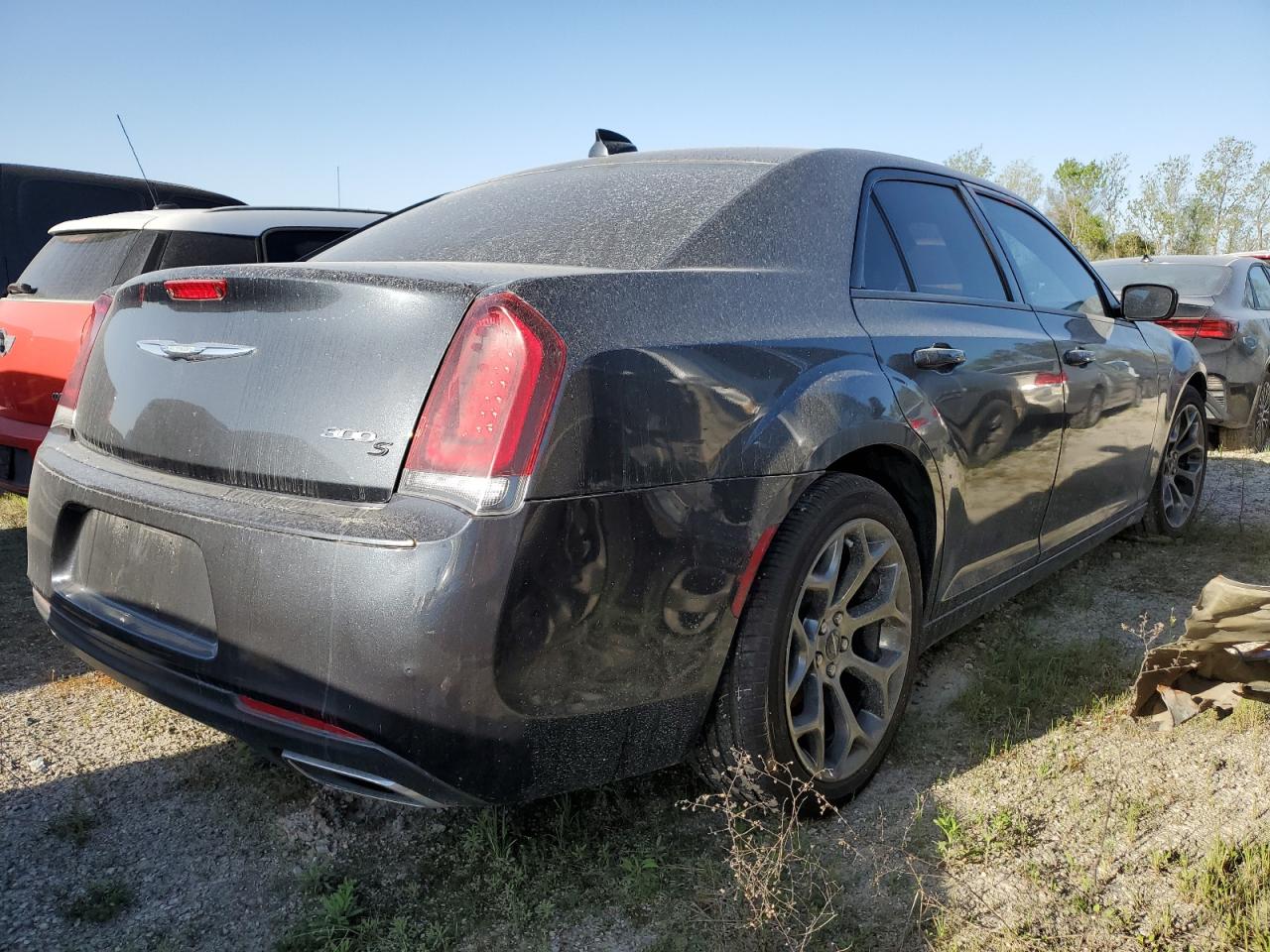 2018 Chrysler 300 - Image 3