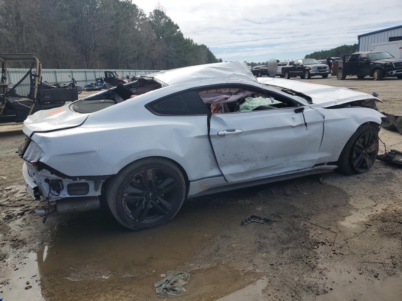 2015 Ford Mustang - Image 3