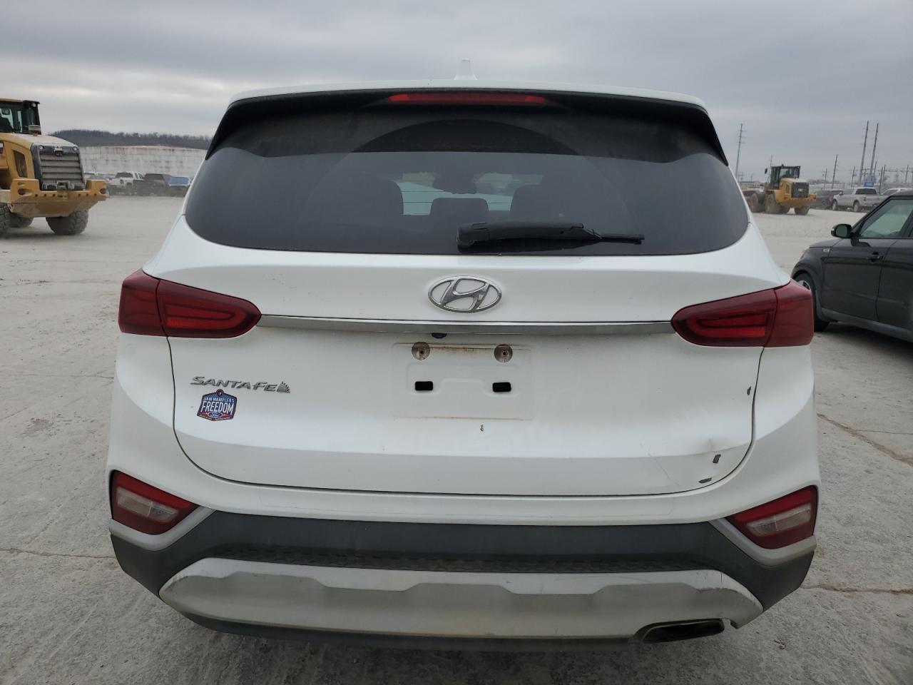 2020 Hyundai Santa Fe - Image 6