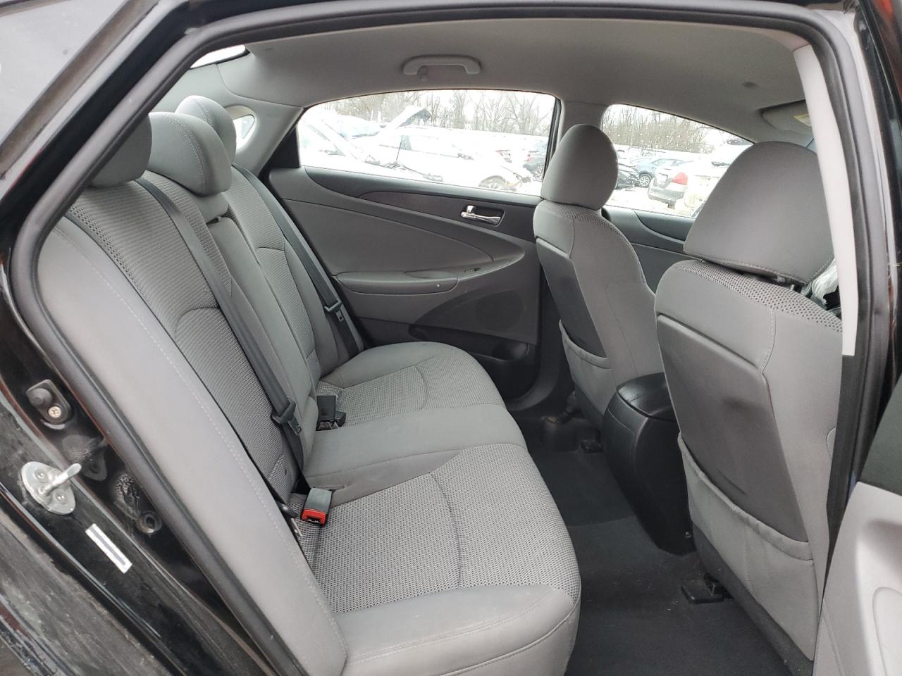 2011 Hyundai Sonata - Image 10