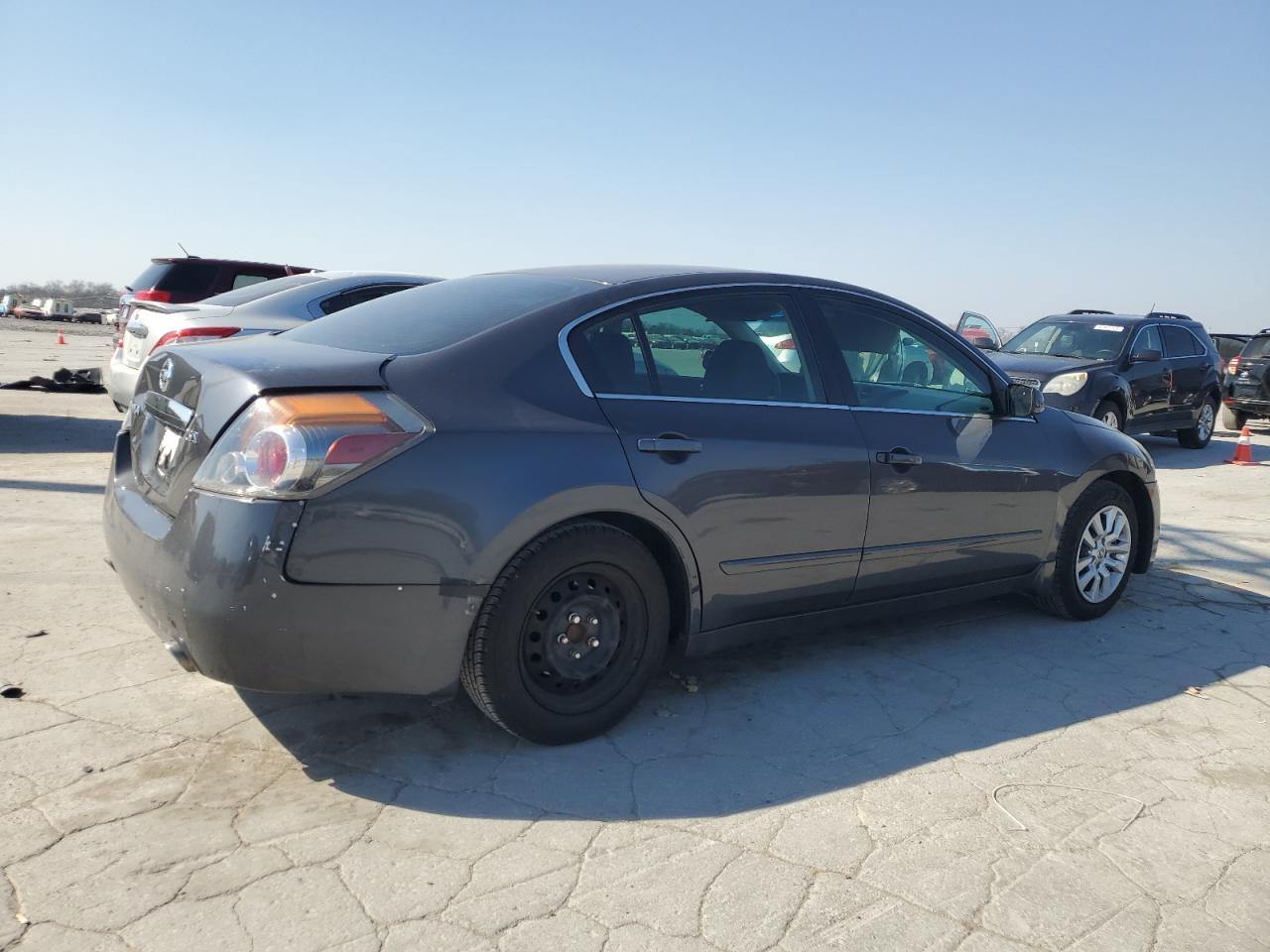 2009 Nissan Altima - Image 3