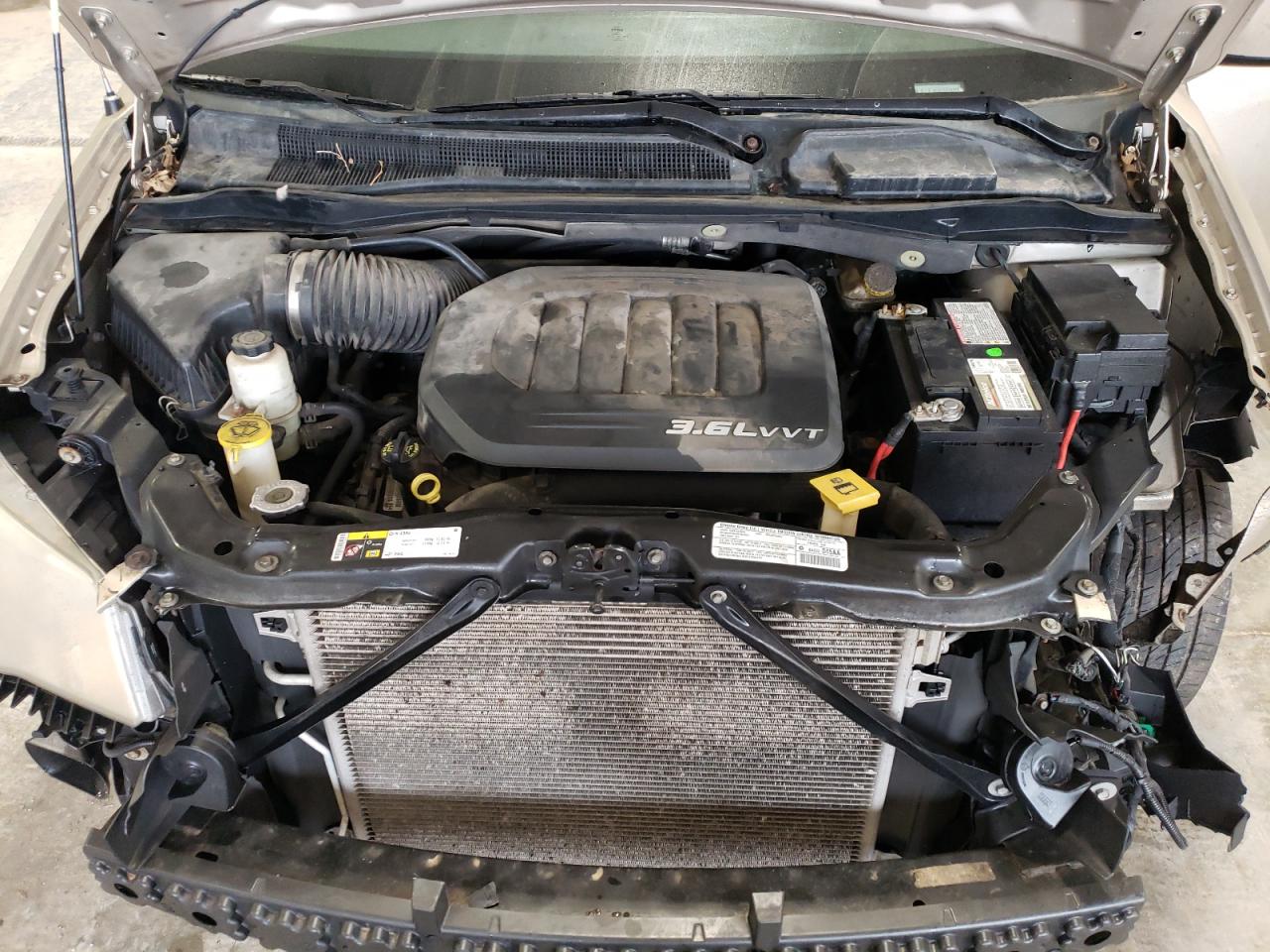 2013 Dodge Caravan - Image 13