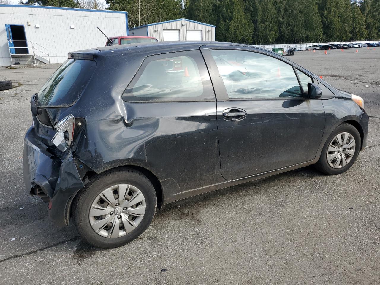 2012 Toyota Yaris - Image 3