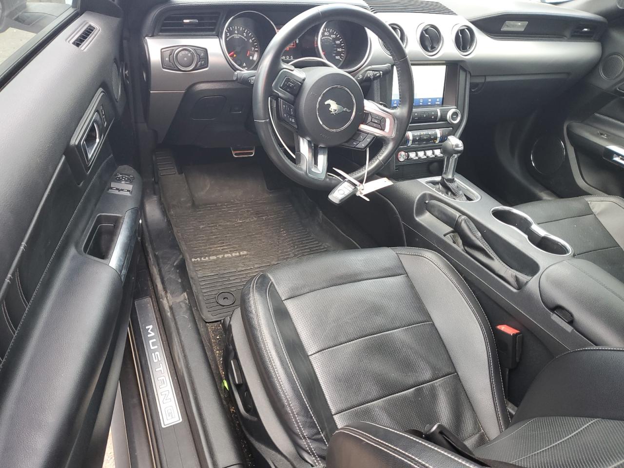 2022 Ford Mustang - Image 8