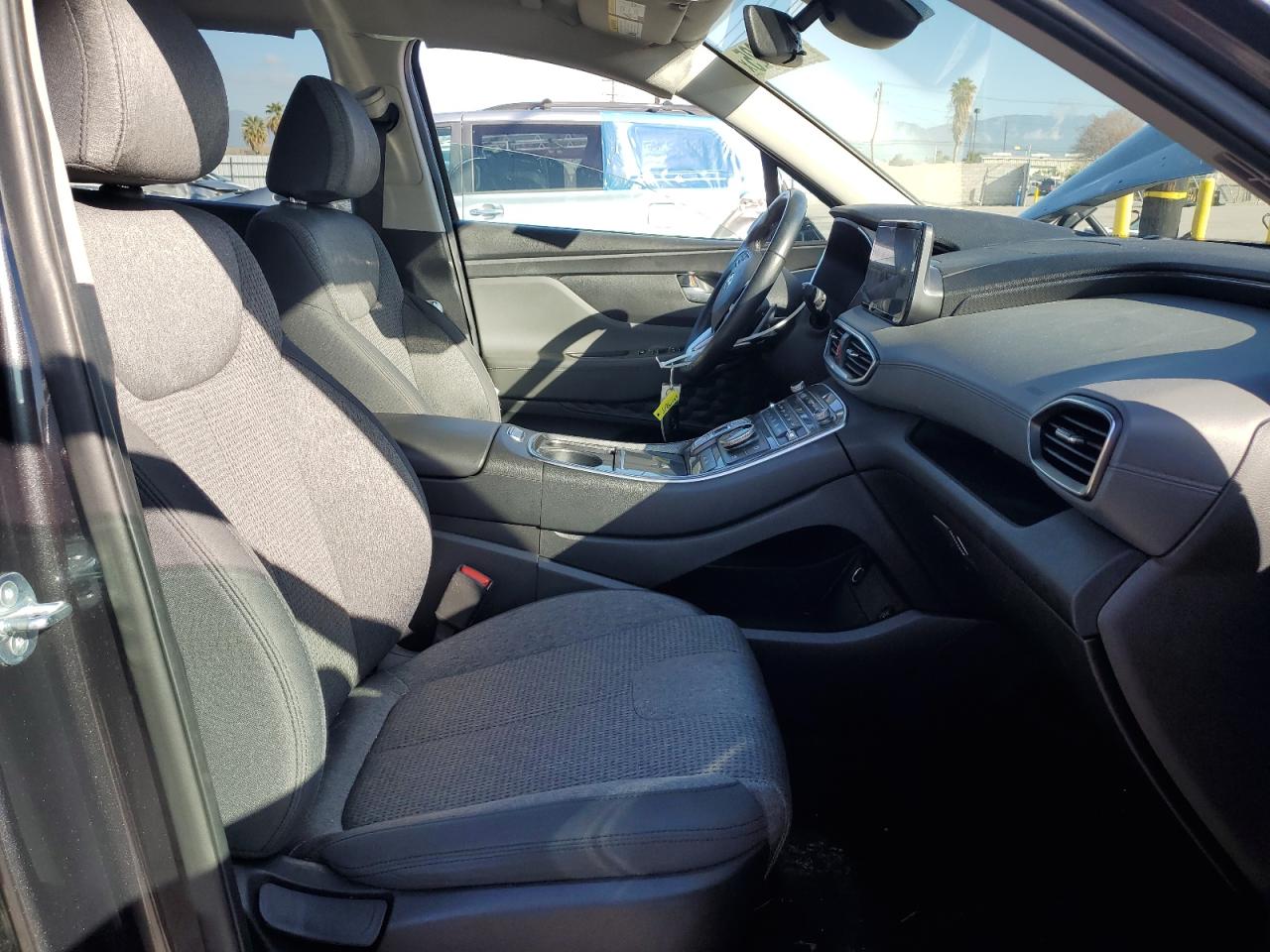2023 Hyundai Santa Fe - Image 7