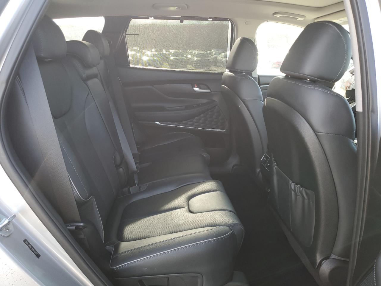 2022 Hyundai Santa Fe - Image 11