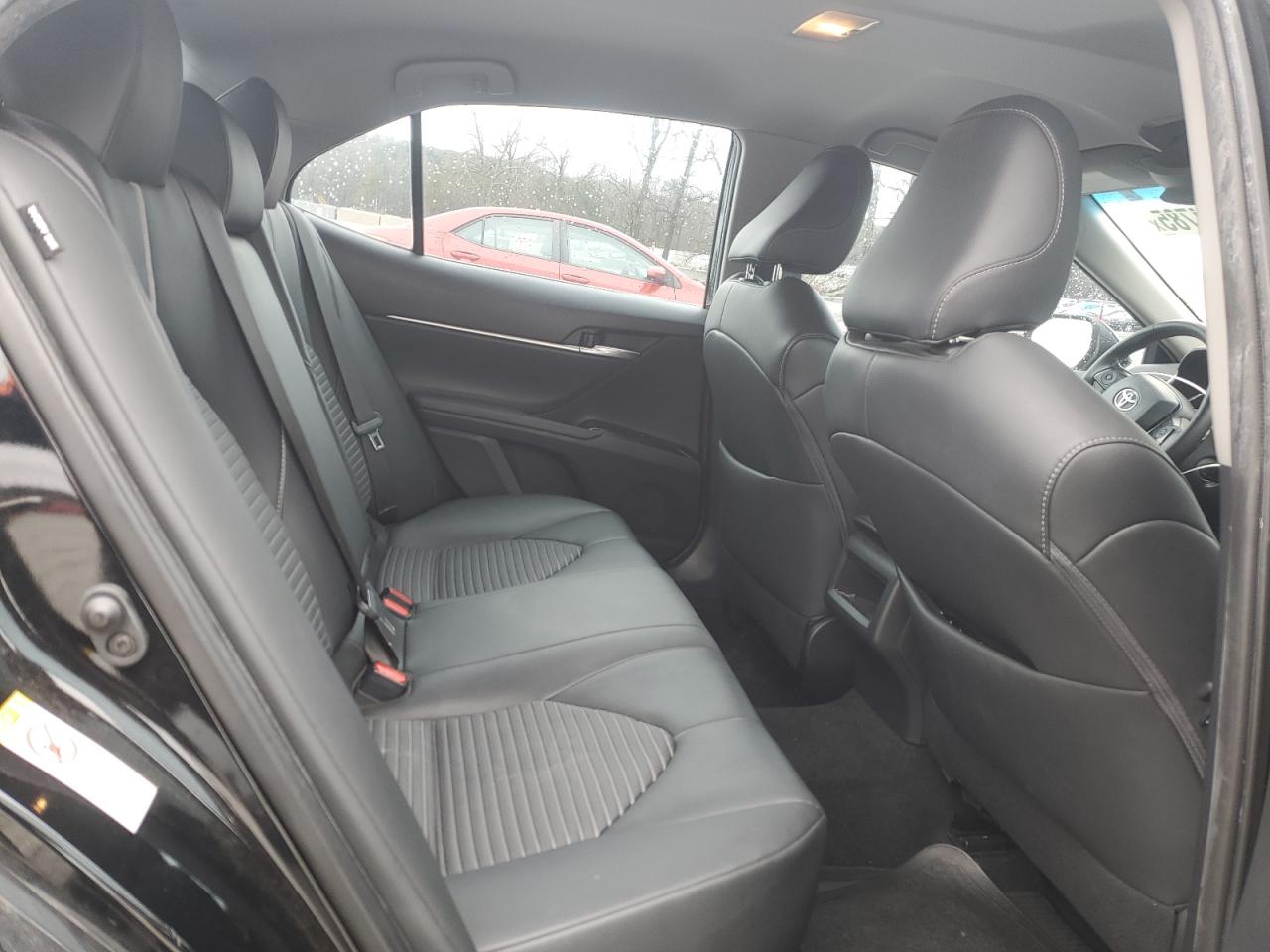 2018 Toyota Camry - Image 10