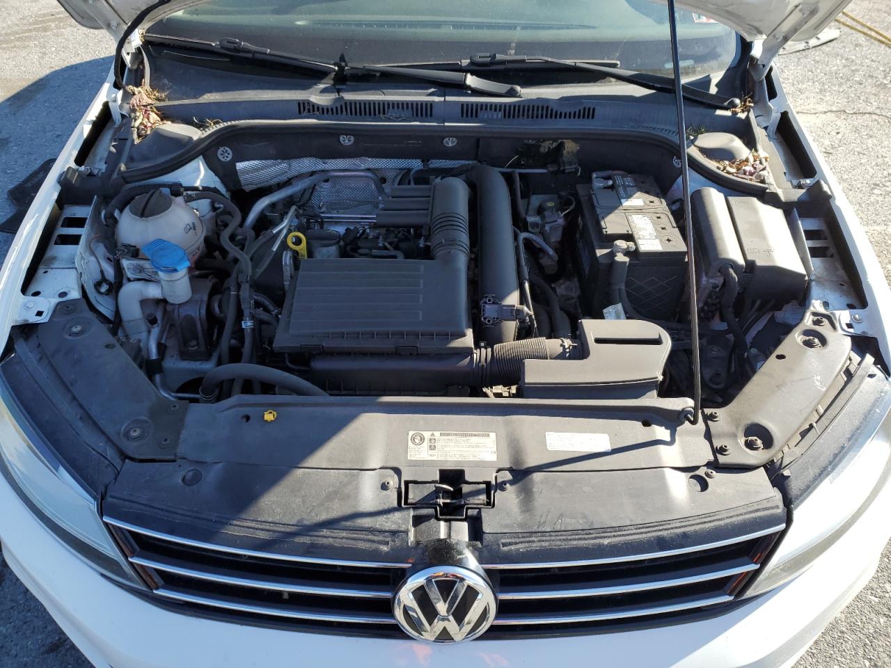 2017 Volkswagen Jetta - Image 11