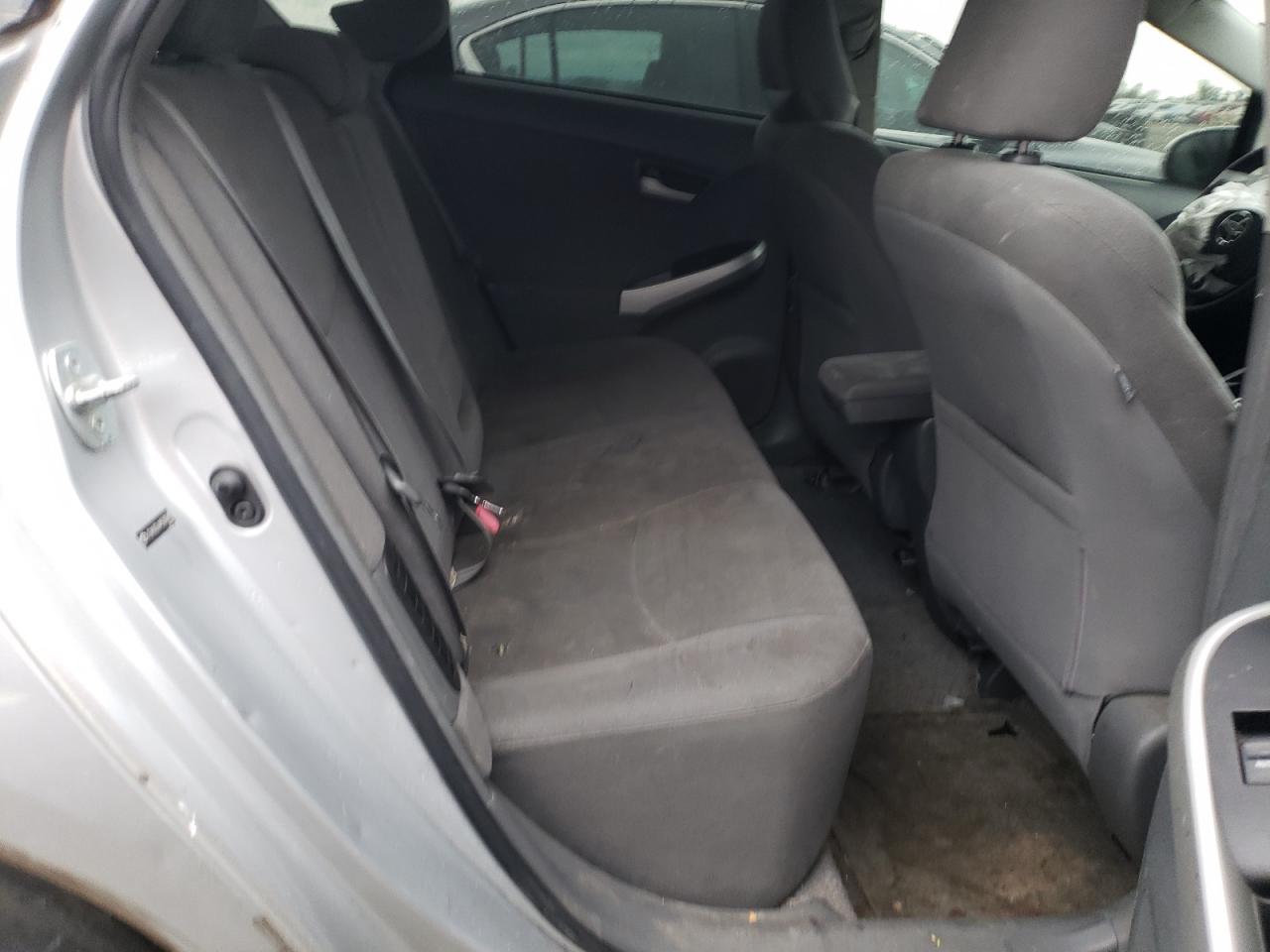 2010 Toyota Prius - Image 10