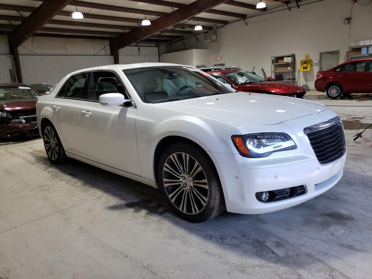 2013 Chrysler 300 - Image 4