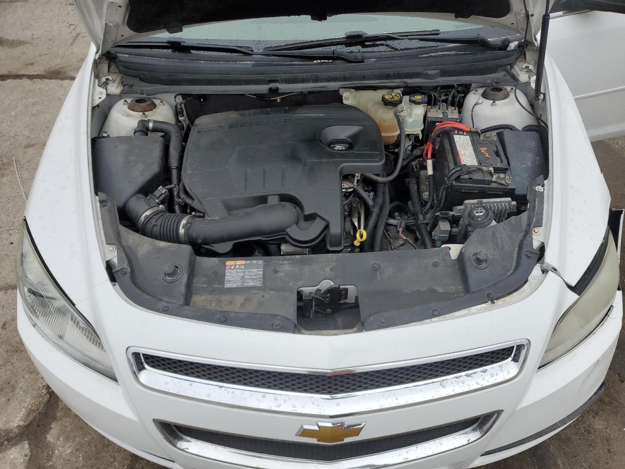2012 Chevrolet Malibu - Image 12