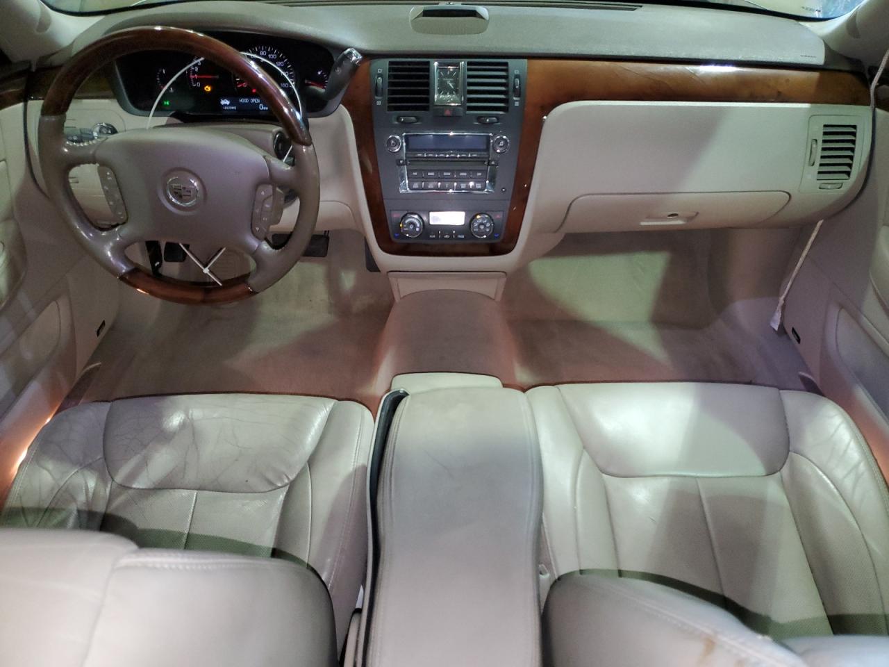 2006 Cadillac DTS - Image 8