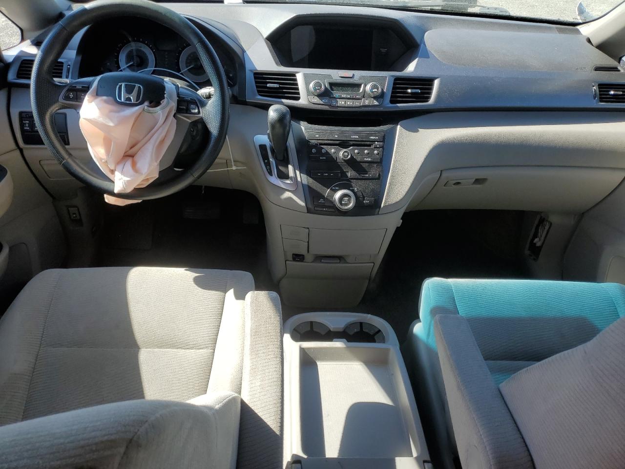 2012 Honda Odyssey - Image 8