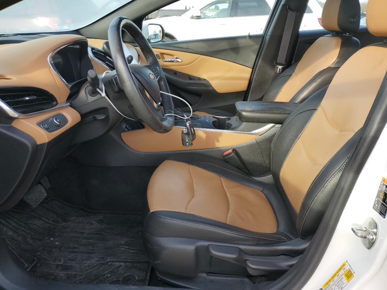 2017 Chevrolet Volt - Image 7
