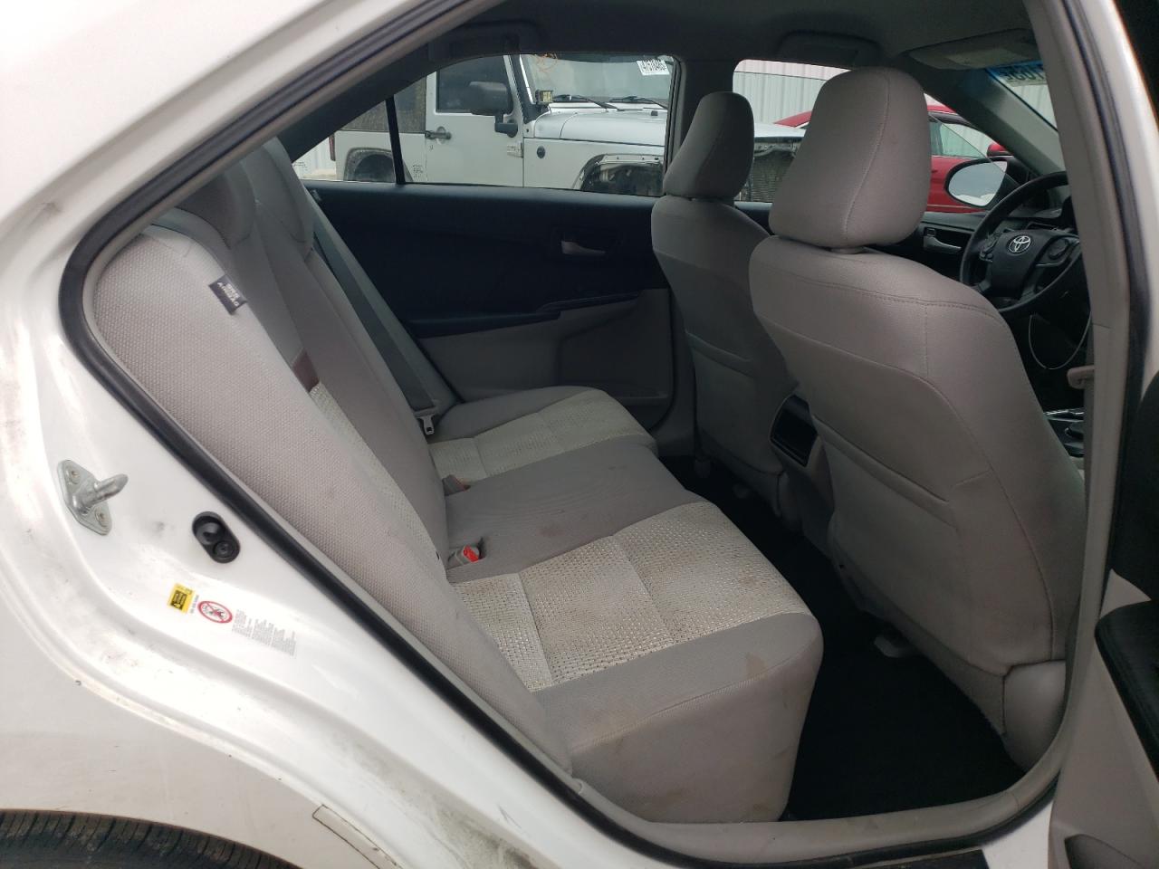2012 Toyota Camry - Image 10