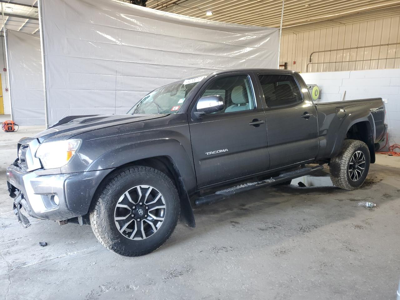 2014 Toyota Tacoma Double Cab Long Bed продається в Candia, NH - Front End