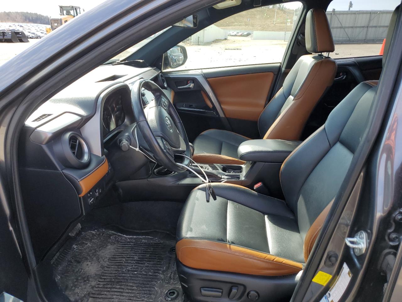 2016 Toyota RAV 4 - Image 7