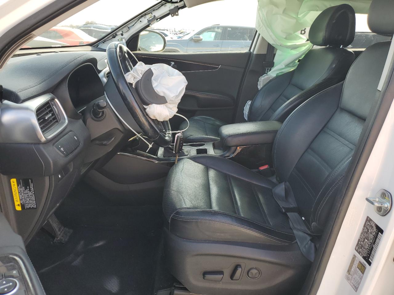 2016 Kia Sorento - Image 7