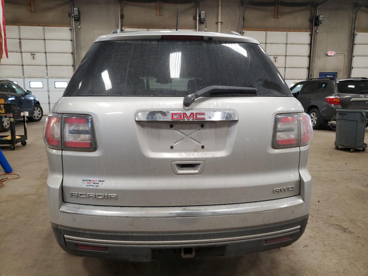 2015 GMC Acadia - Image 6