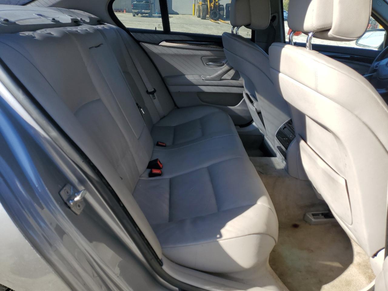 2011 BMW 5er - Image 10