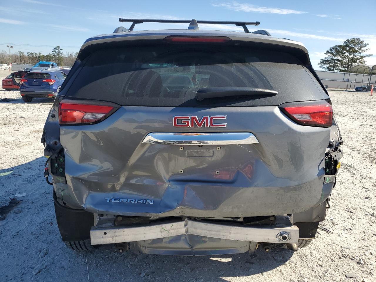 2018 GMC Terrain - Image 6