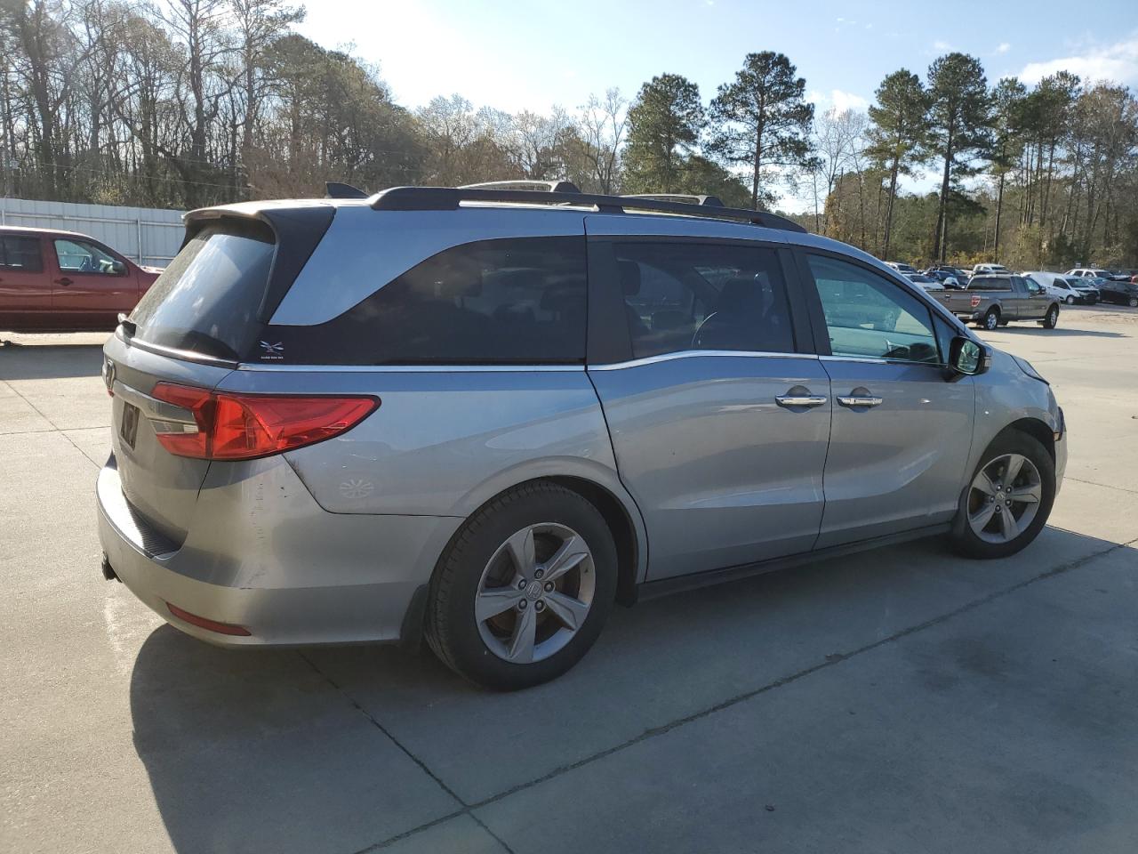 2018 Honda Odyssey - Image 3