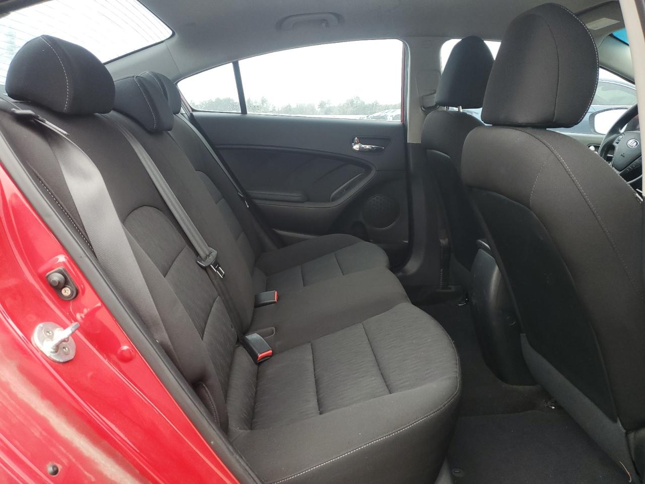 2016 Kia Forte - Image 10