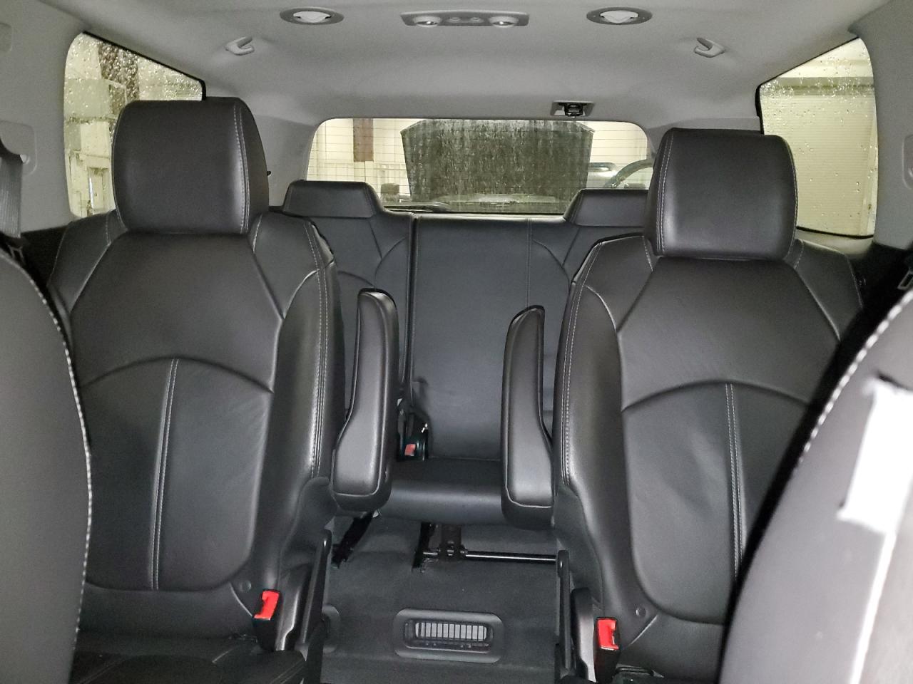 2016 GMC Acadia - Image 10