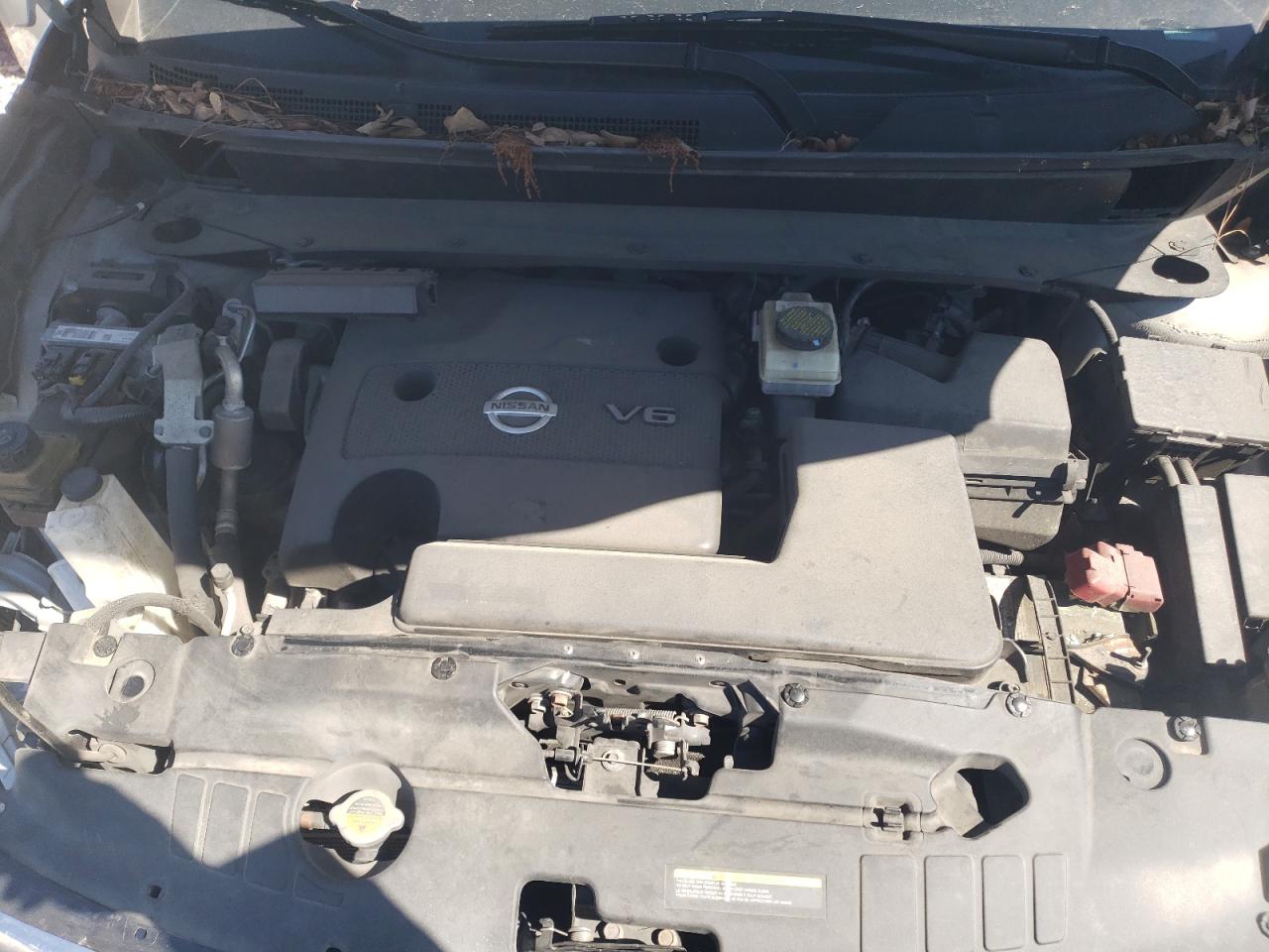 2015 Nissan Pathfinder - Image 12