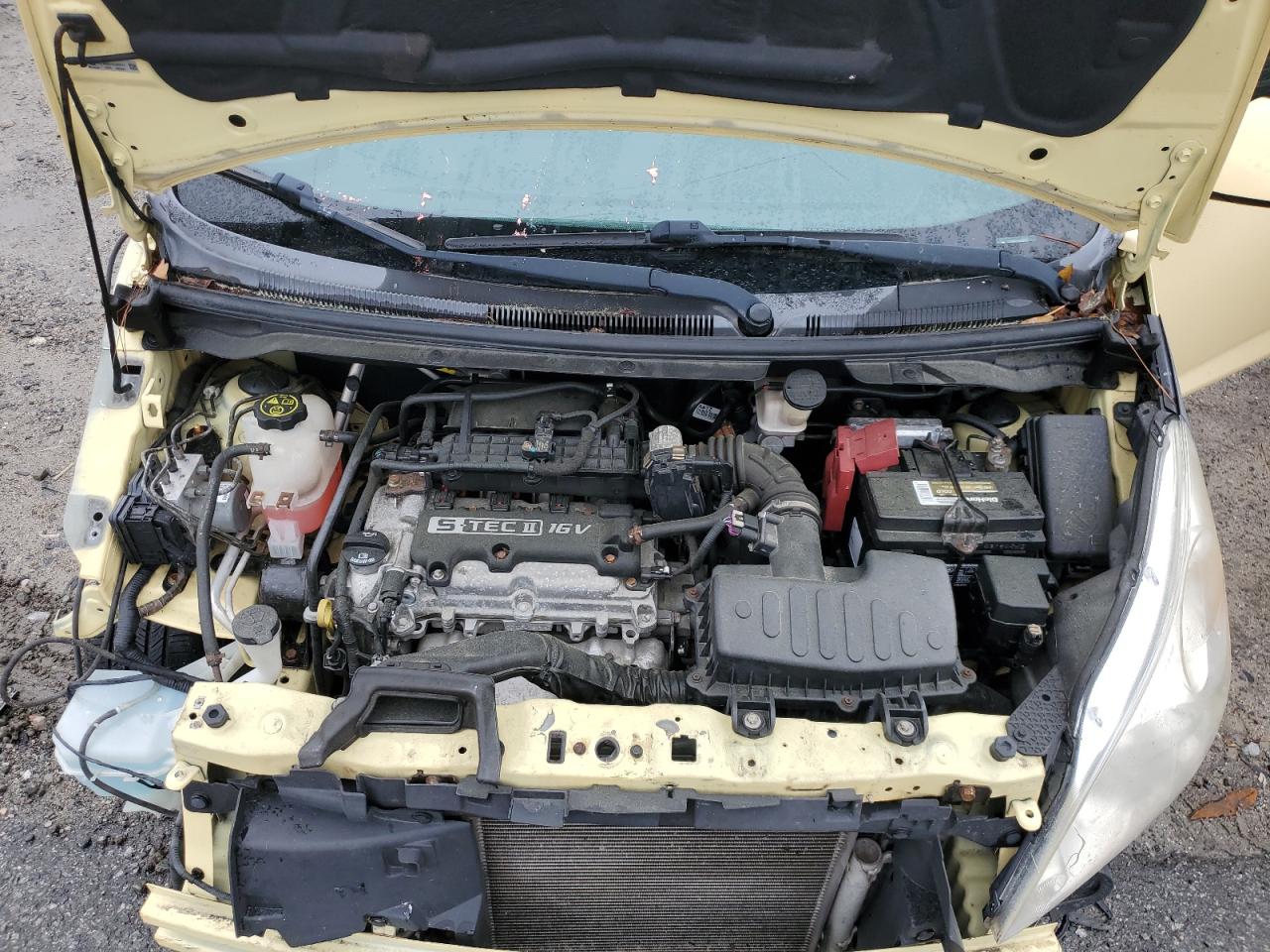 2014 Chevrolet Spark - Image 12