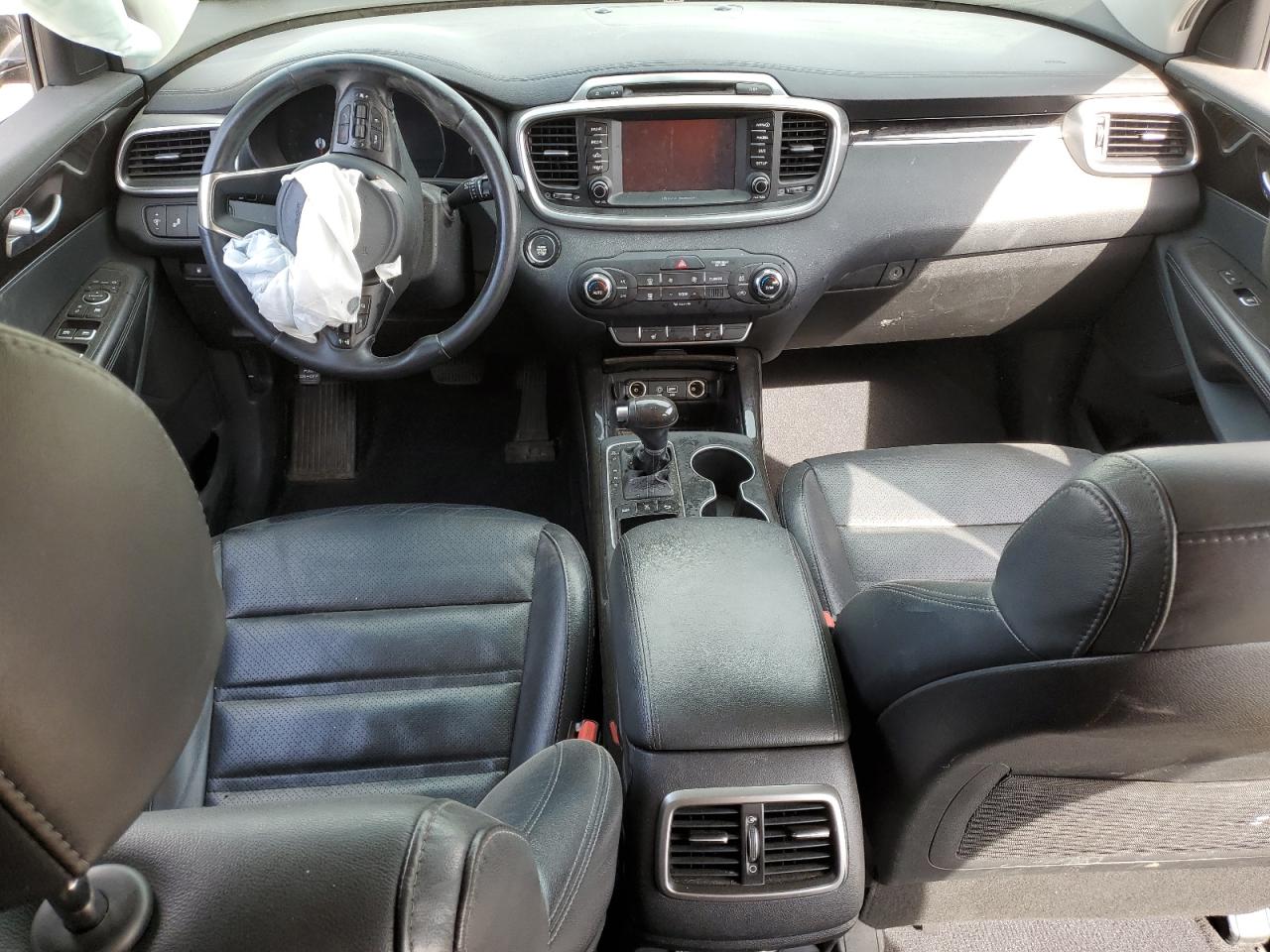 2018 Kia Sorento - Image 8