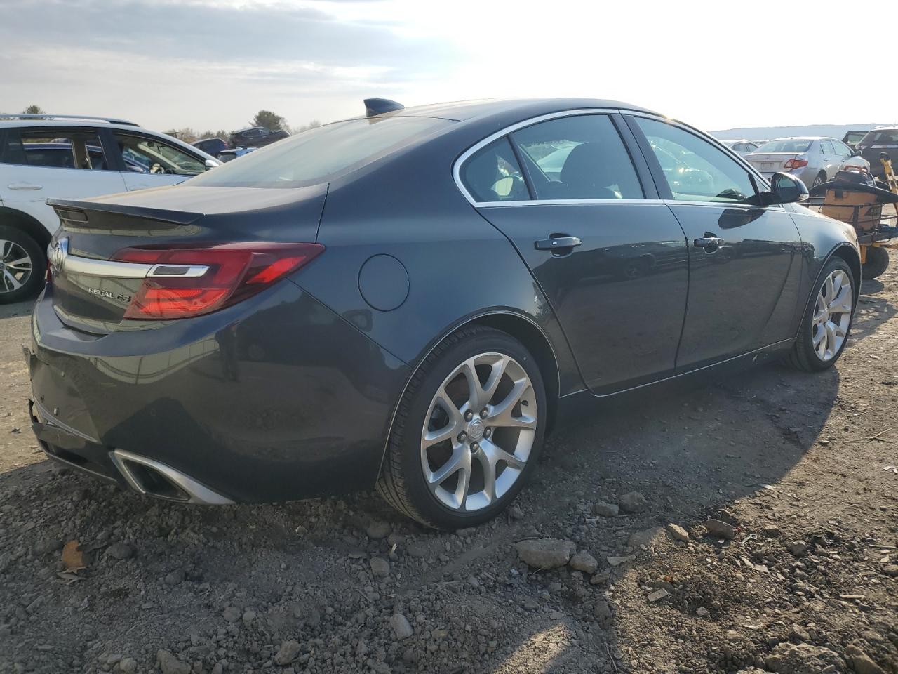 2015 Buick Regal - Image 3
