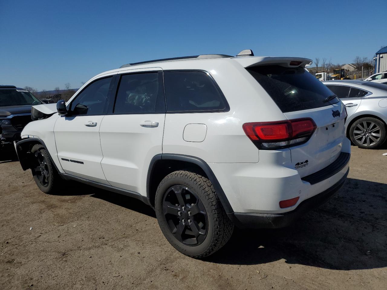 2019 Jeep Grand Cherokee - Image 2