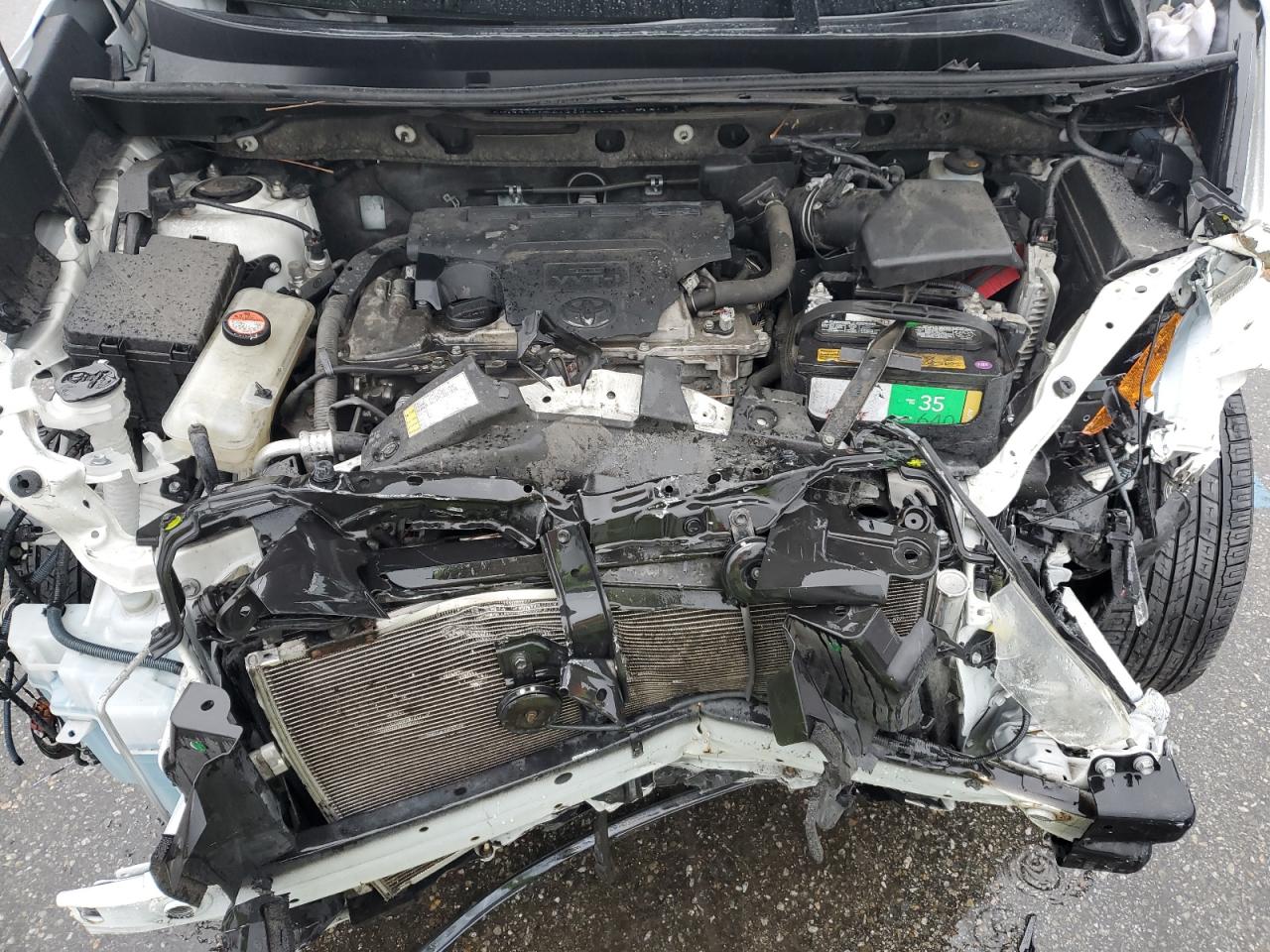 2016 Toyota RAV 4 - Image 13