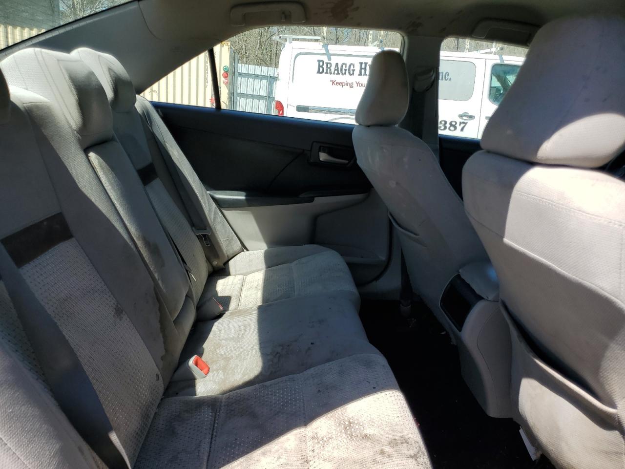 2012 Toyota Camry - Image 10