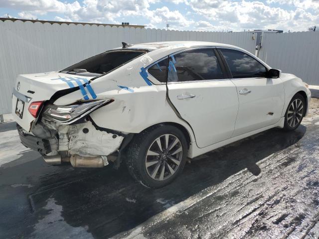  NISSAN ALTIMA 2016 Biały